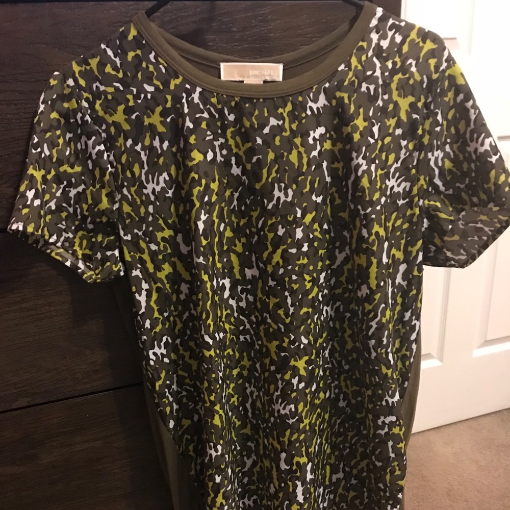 Michael kors camo tee